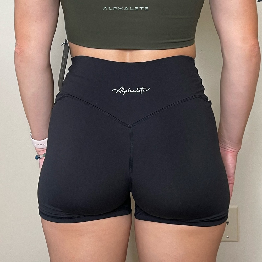 Alphalete cross waist shorts